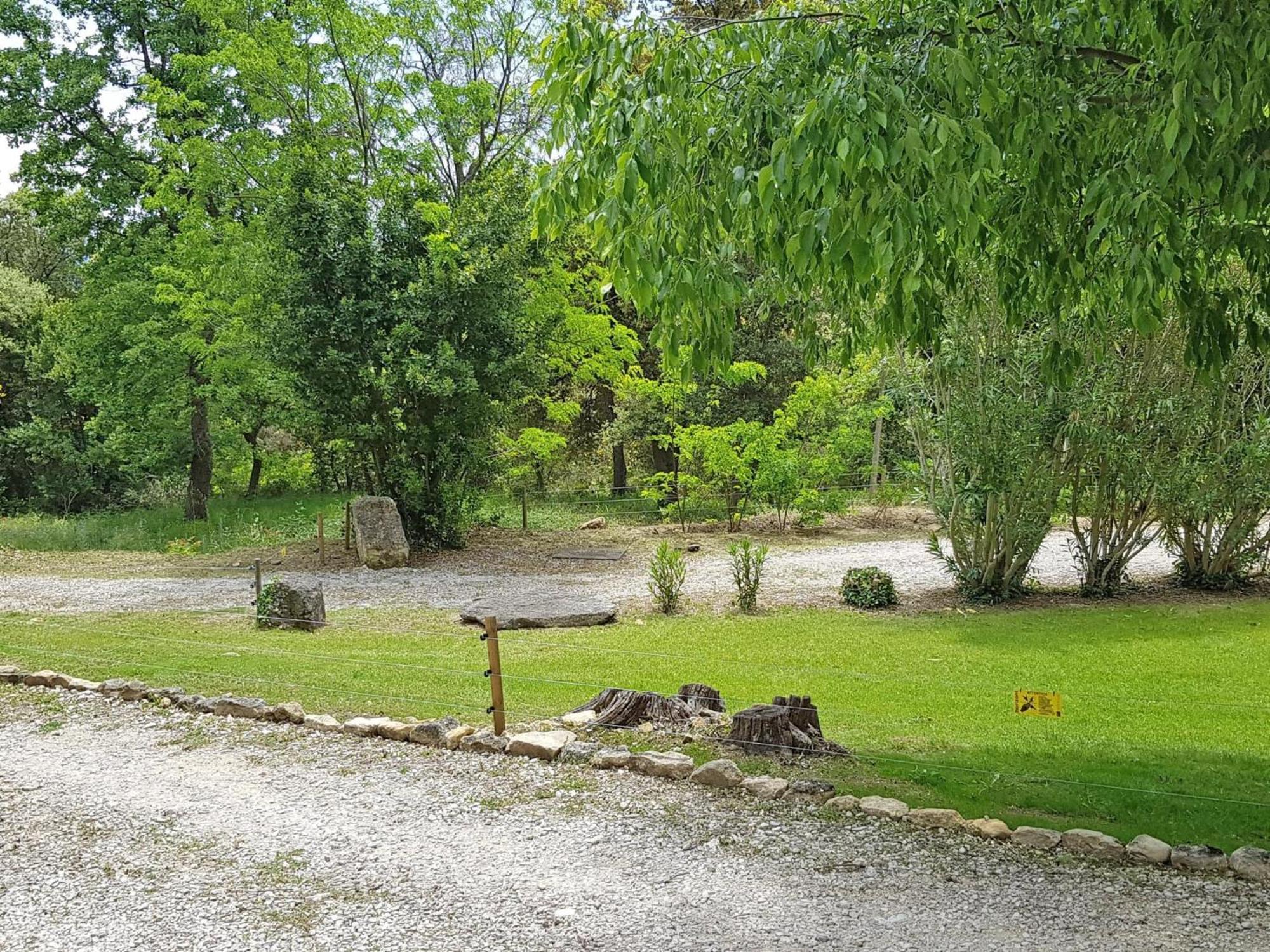 Tauleigne Villa Bollene Bagian luar foto